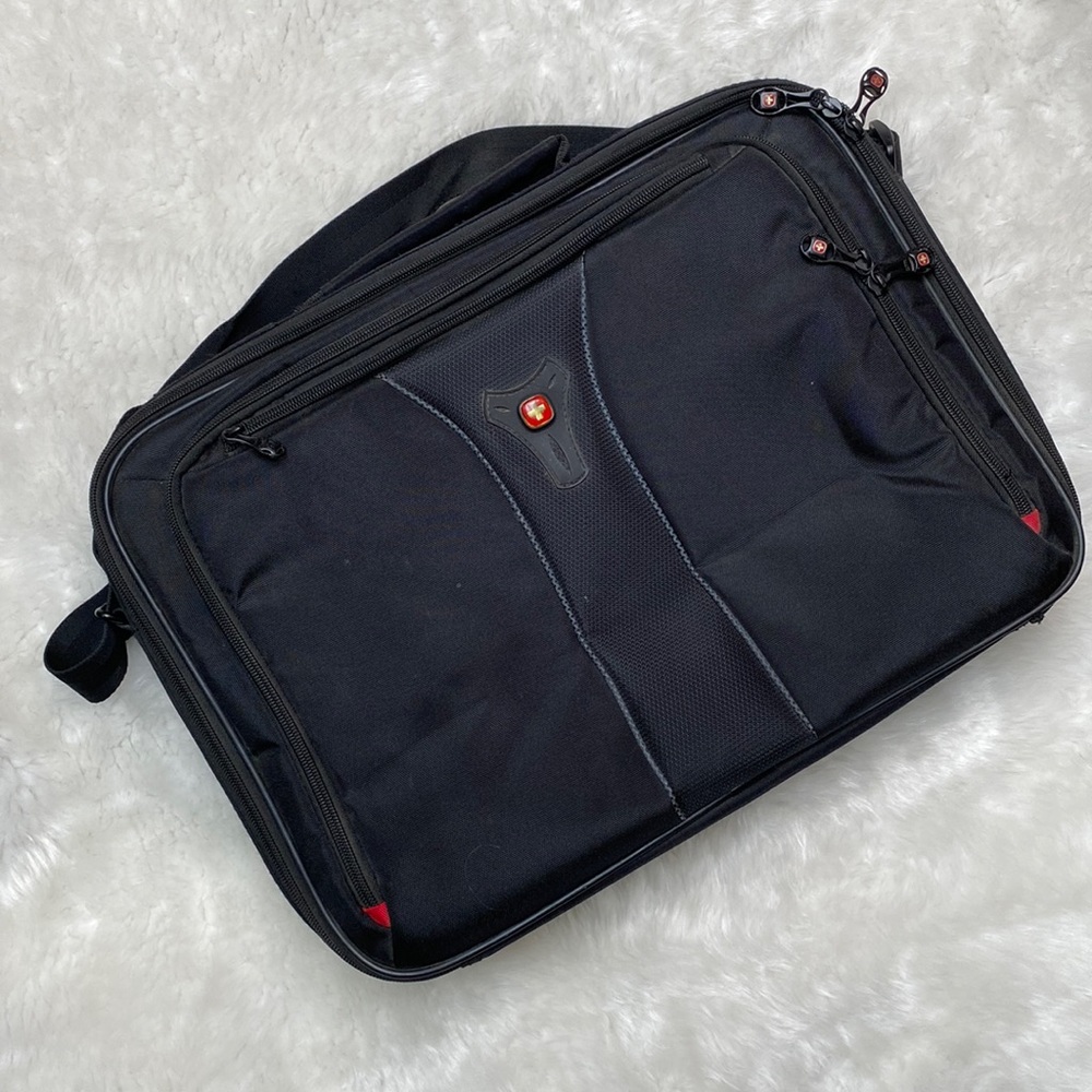 Swissgear Jasper Laptop Business Case